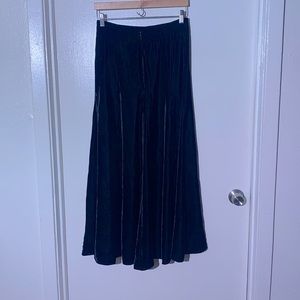 Double D Ranch S black velvet long skirt - 100 rayon